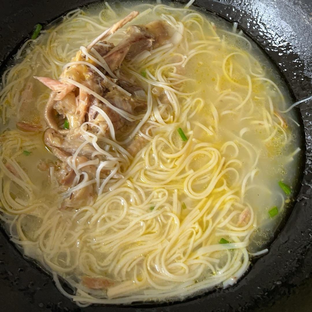 鸣鸣