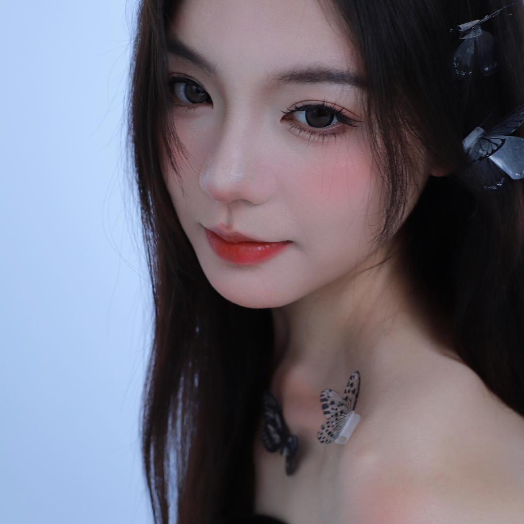 演员王若妍