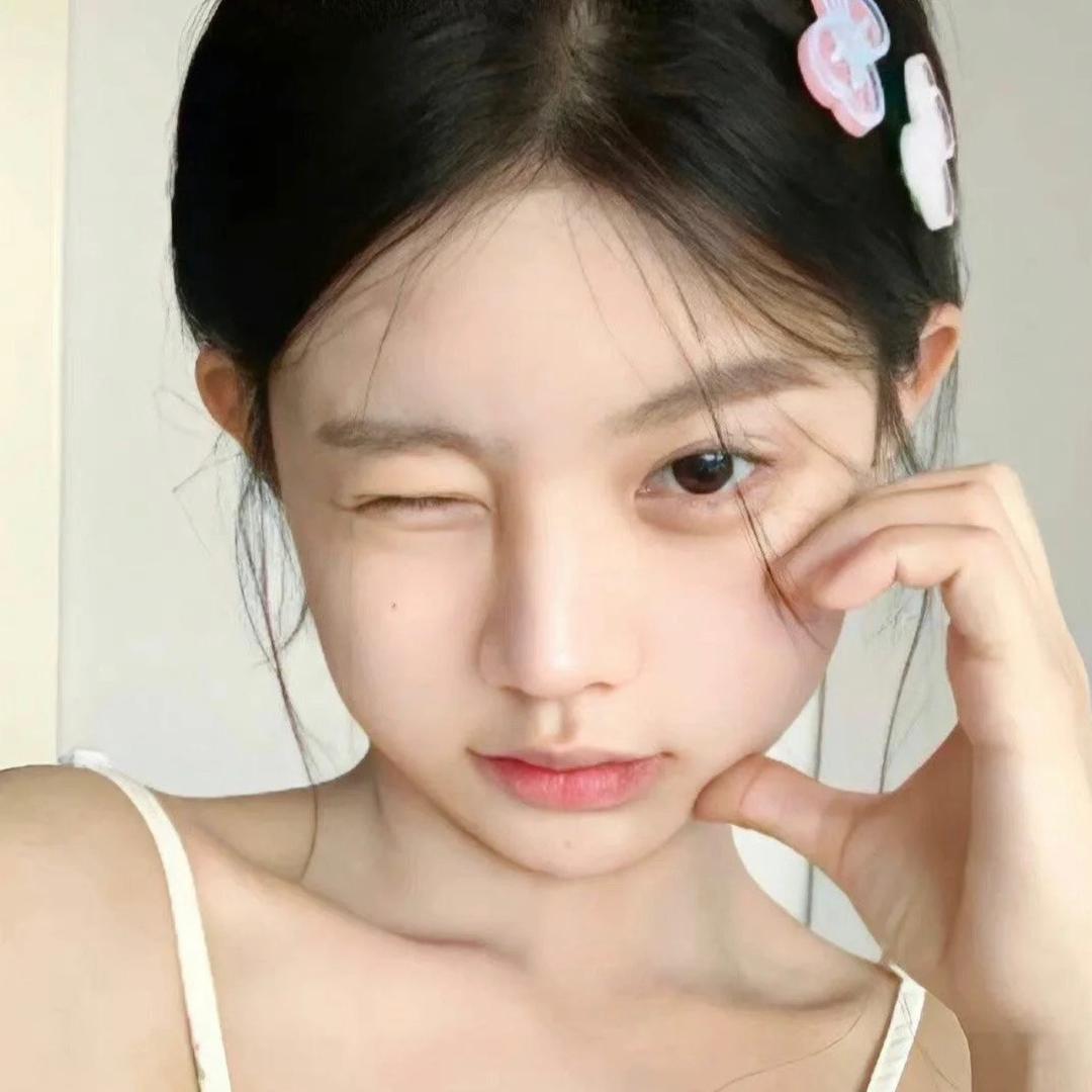 Yxw.