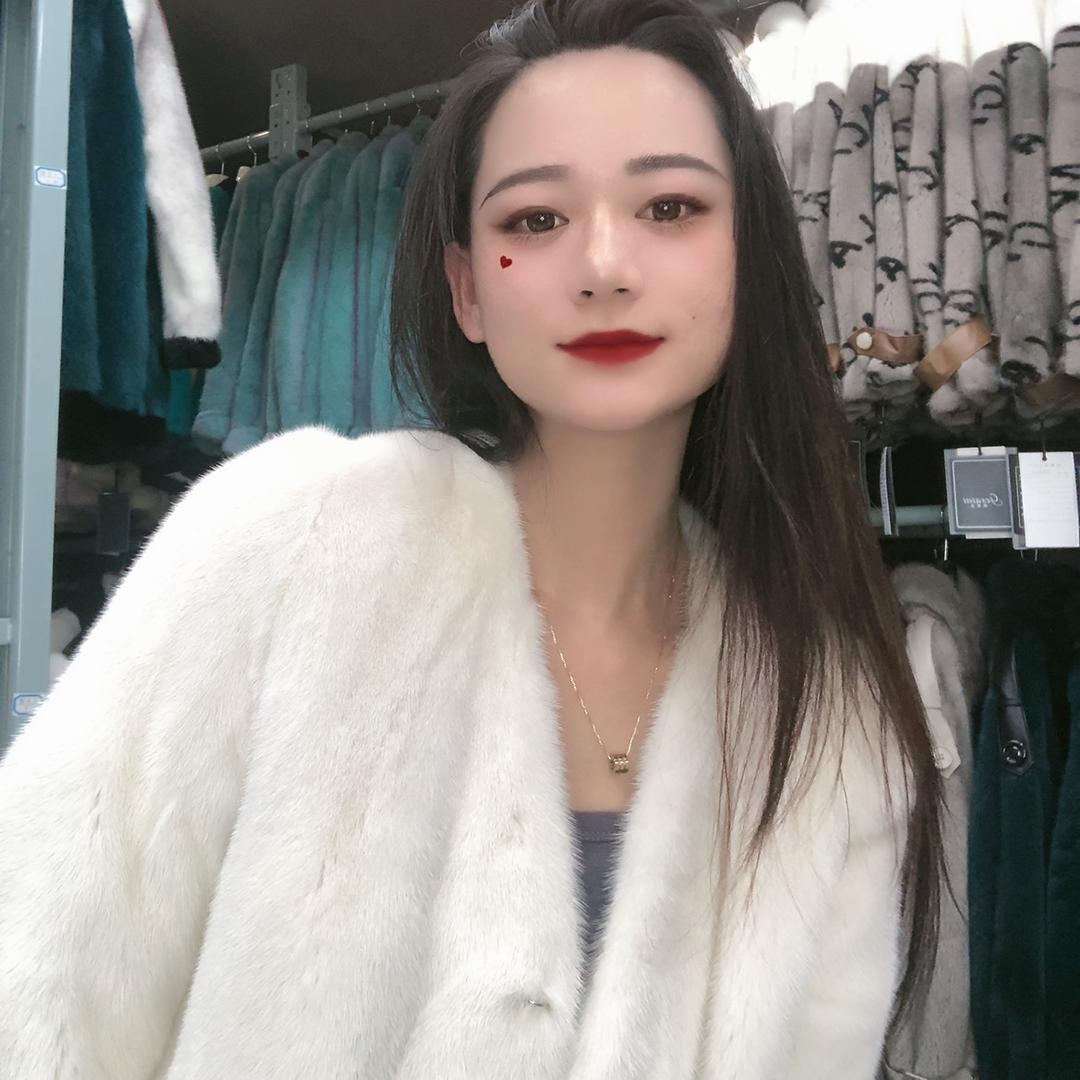 海宁萱萱皮草