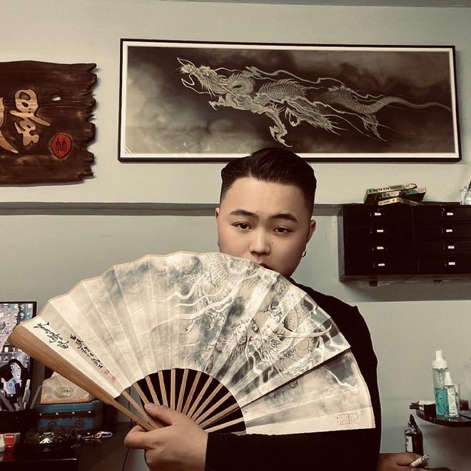 不传统的传统纹身师🥴