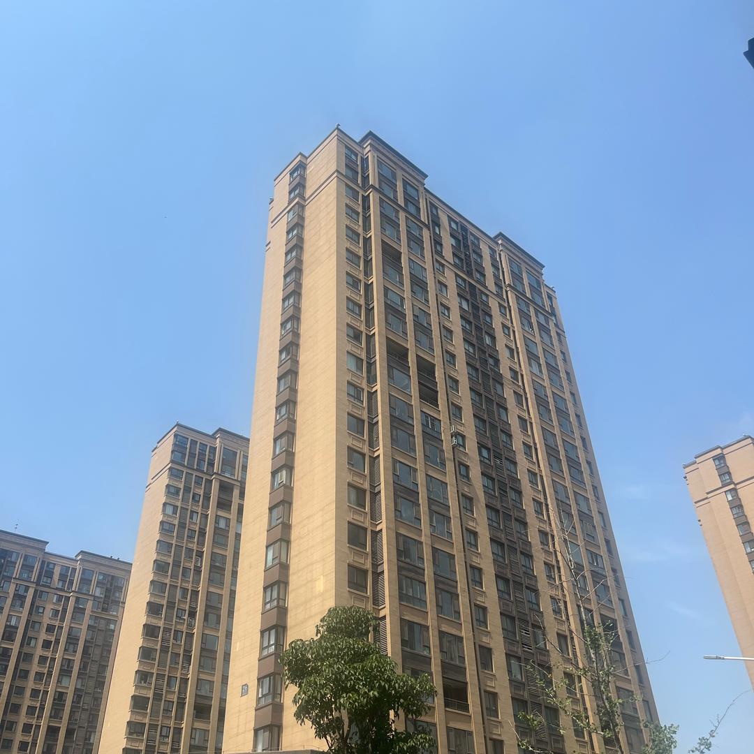 捌仟房产