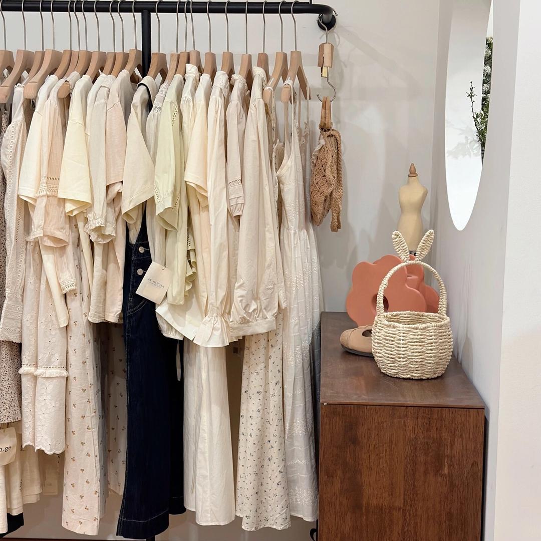 波司簦女装（国庆折扣店）