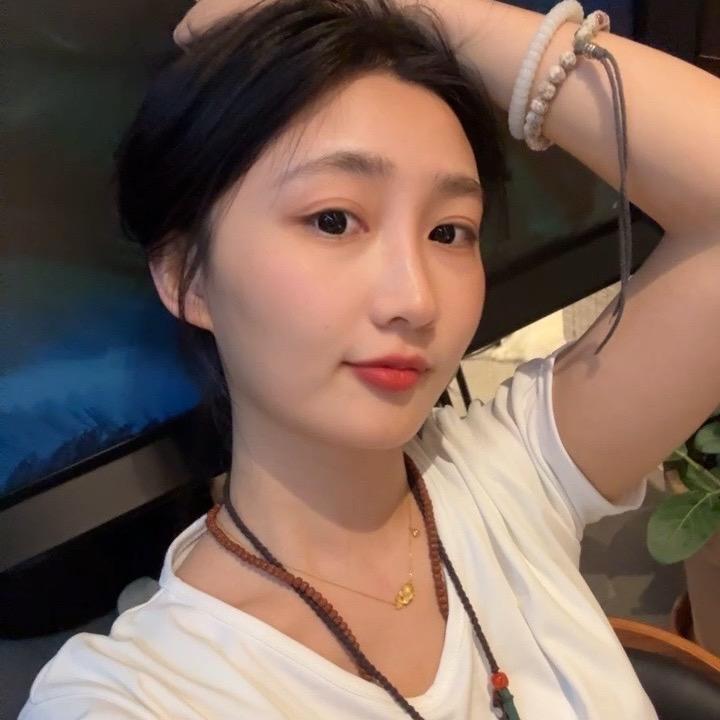 阿瑶爱盘串