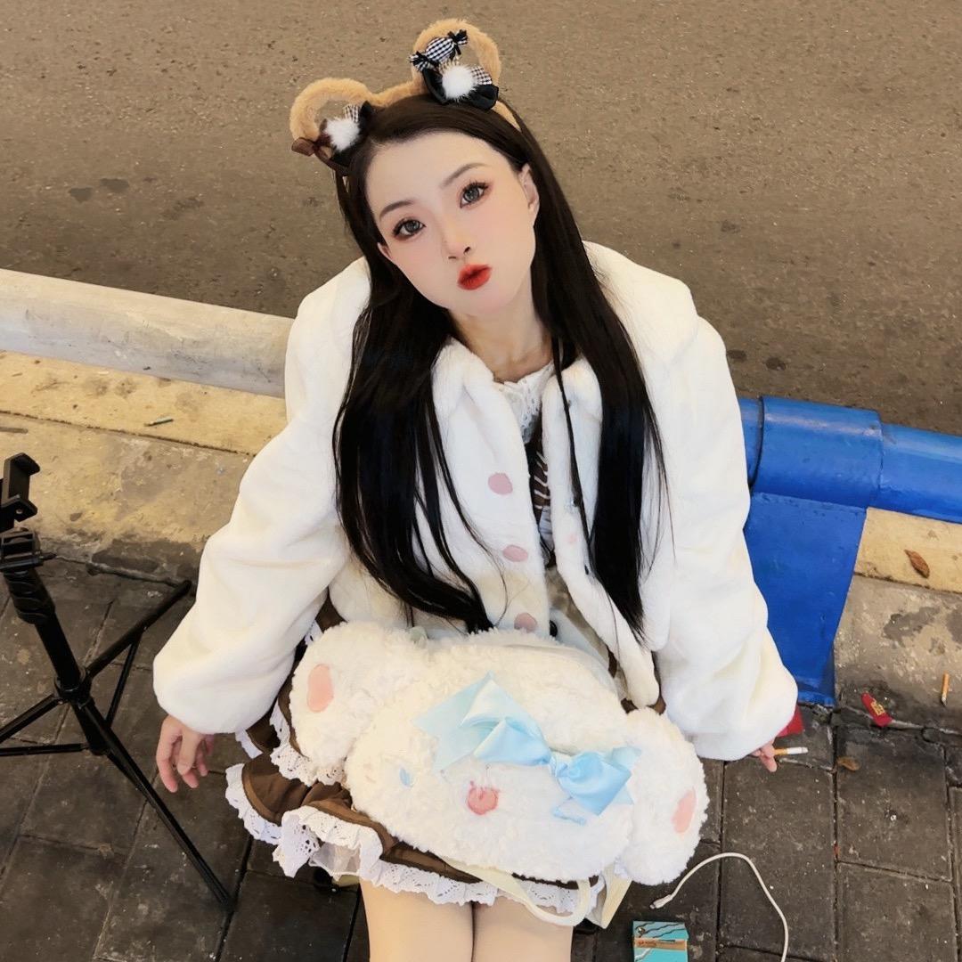 小团子吖～
