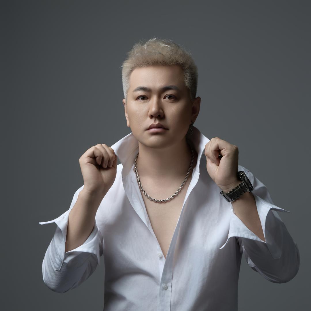 王源发型设计