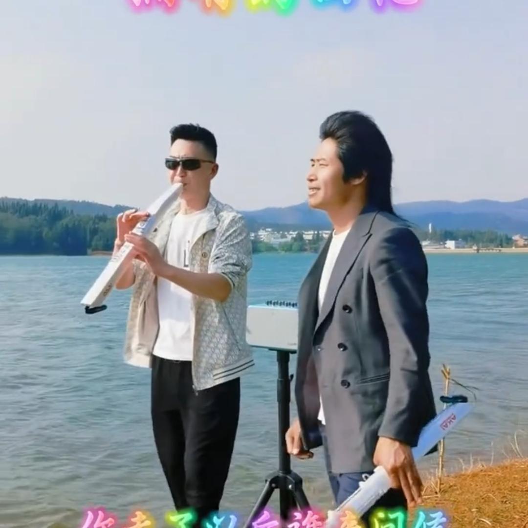 镇巴渔渡大型唢呐锣鼓队