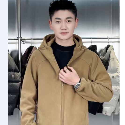 崇和风尚服饰店