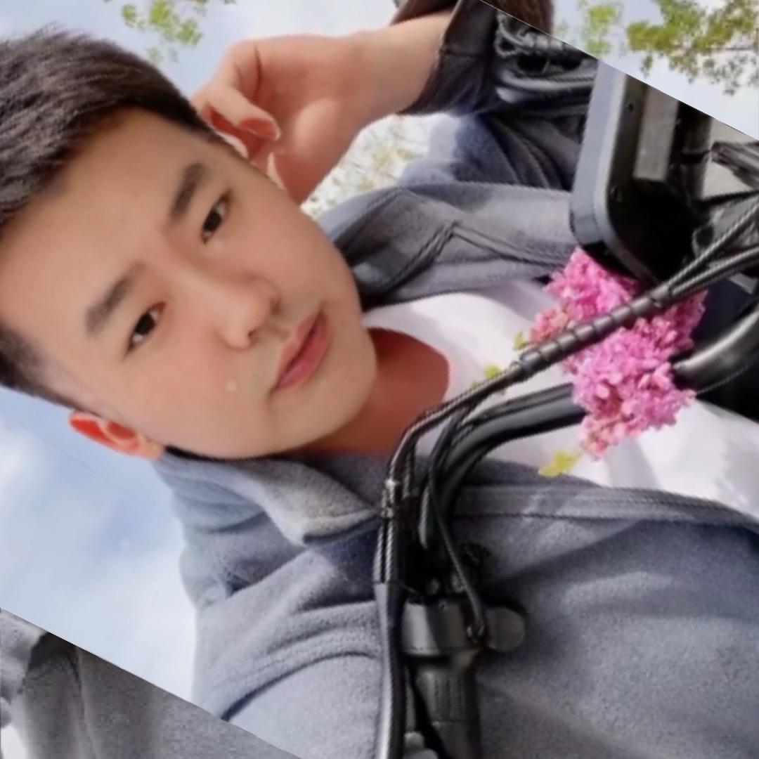 坤。。哥