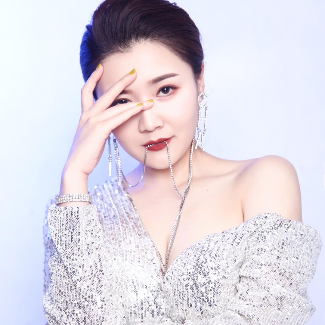 王时髦🎀