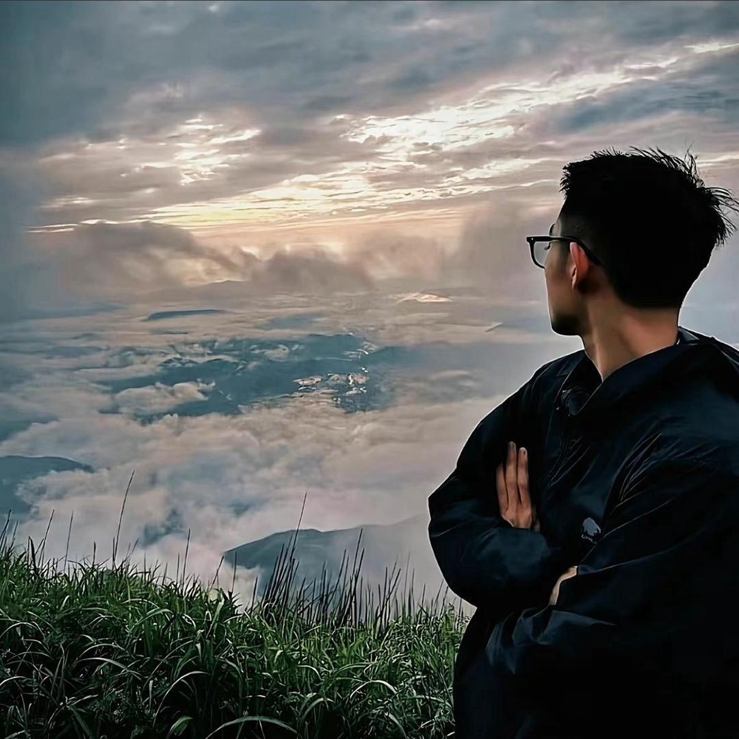 🇨🇳            江 康•