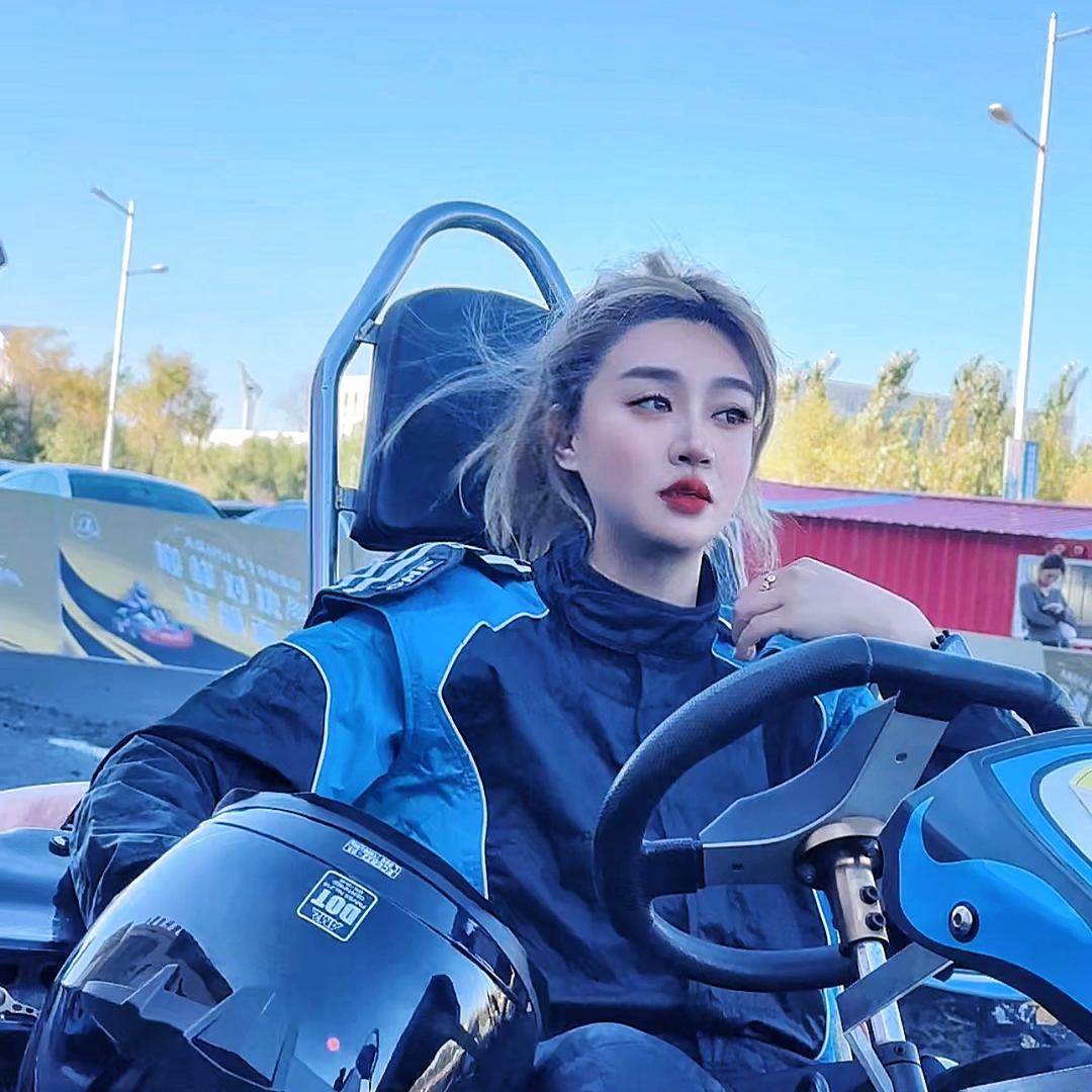 @刘大美