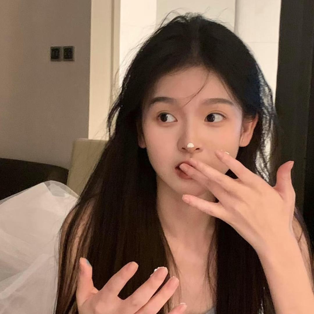 别看我双下巴