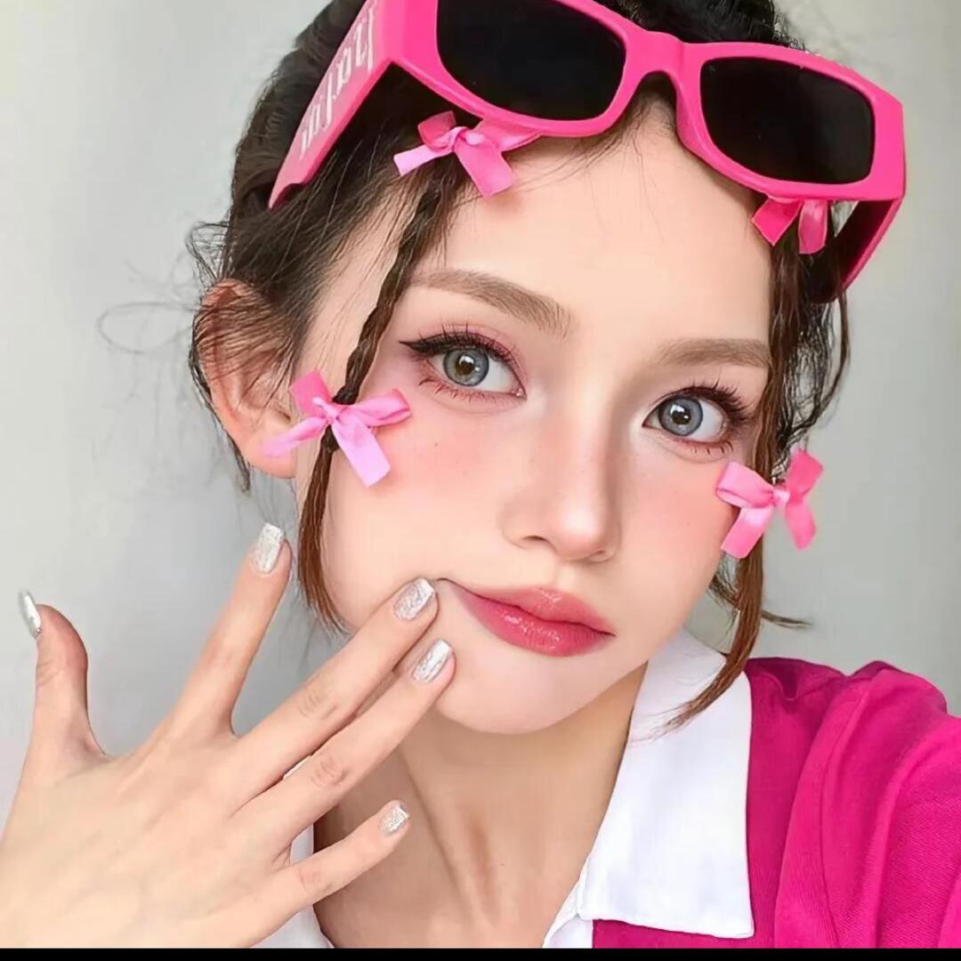 L.🕸️