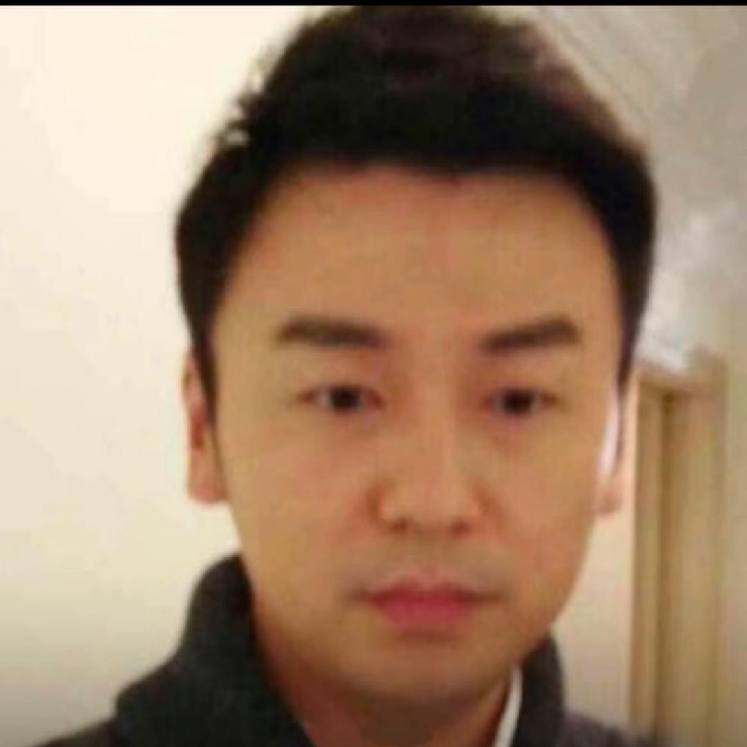 一朵穿着羊皮底高跟鞋在风中摇曳的平儿爸