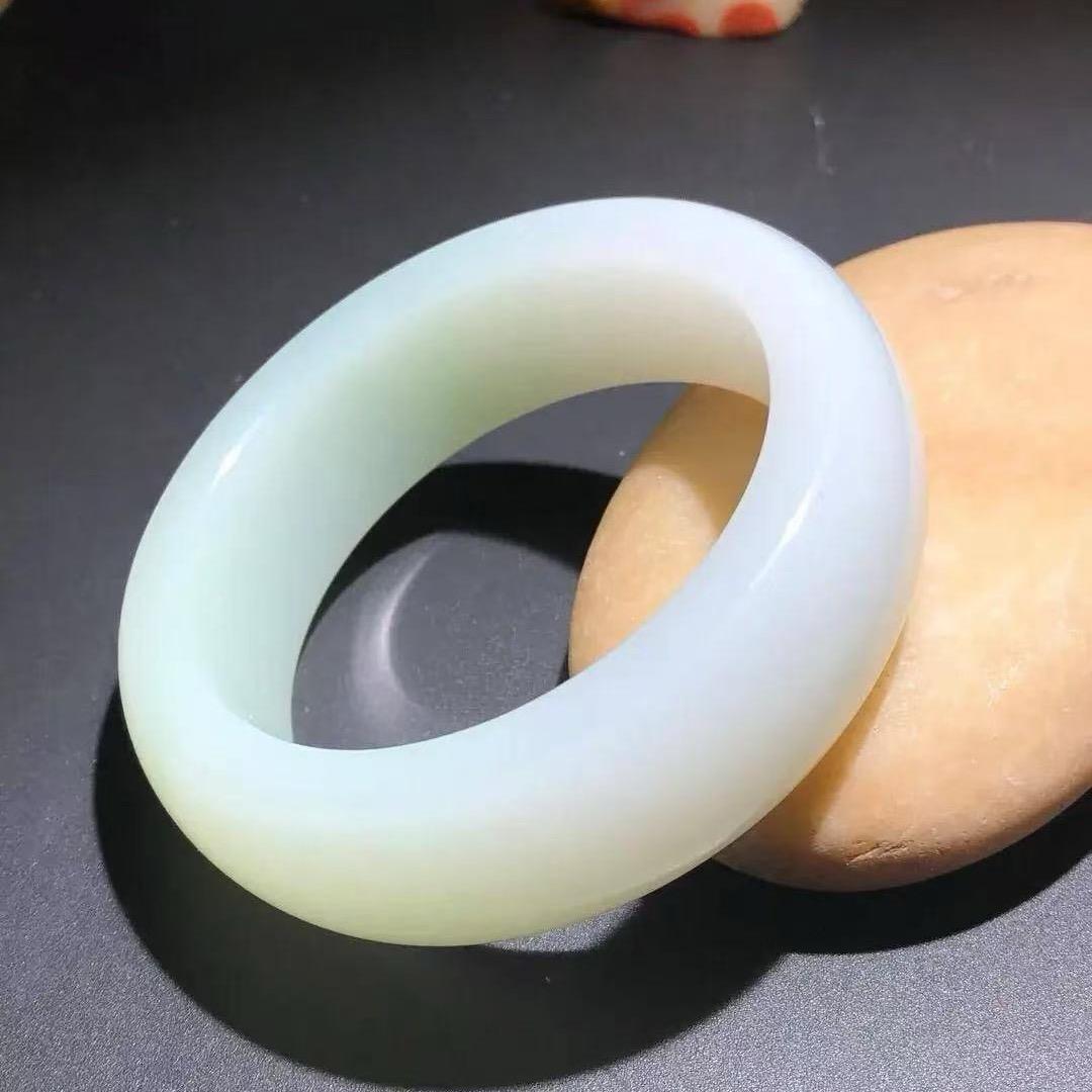 玉见好玉和田玉