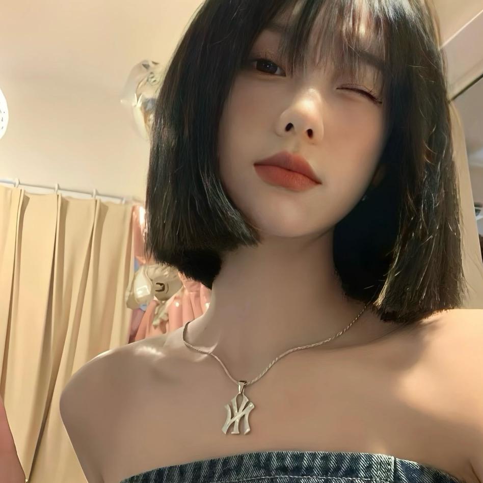 莹.