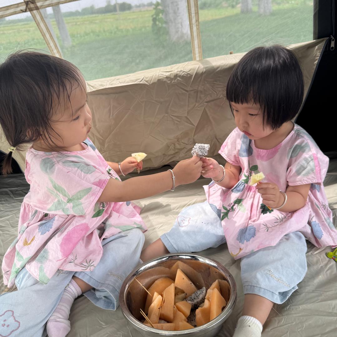 双胞胎姐妹糖豆