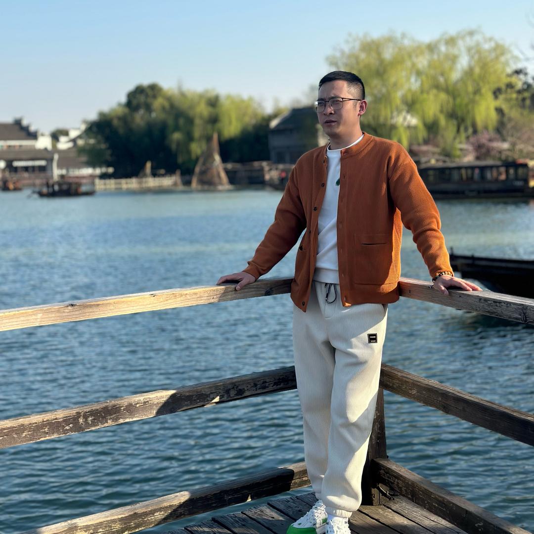 西北牧羊😗胡俊