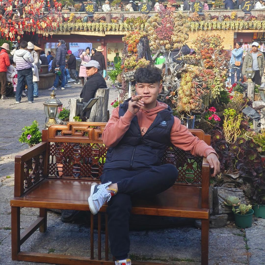 90后农机人 负债四百万