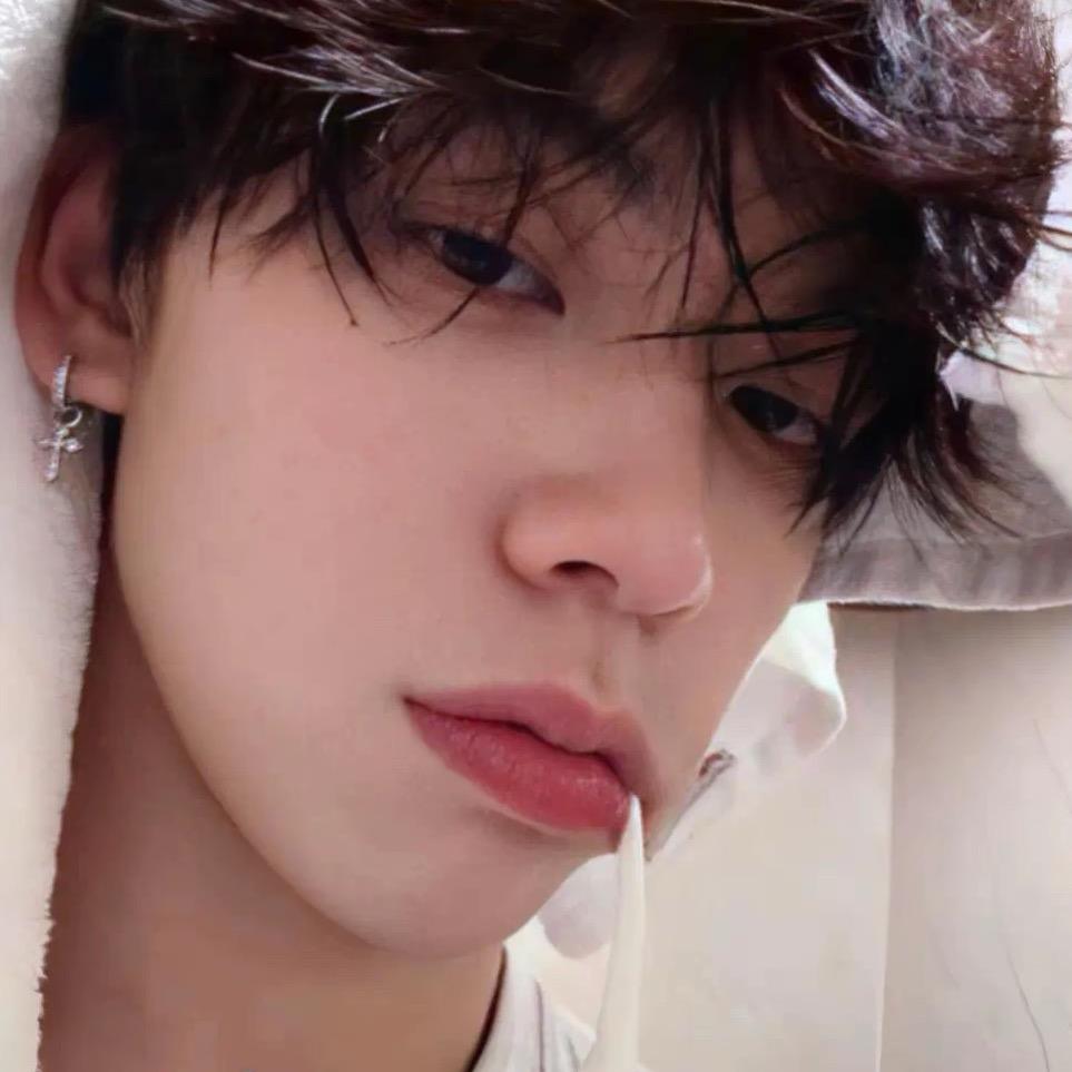 长得瘦就多吃点蛋白粉.