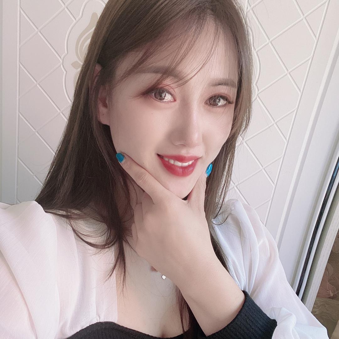 87兔子🐰月月