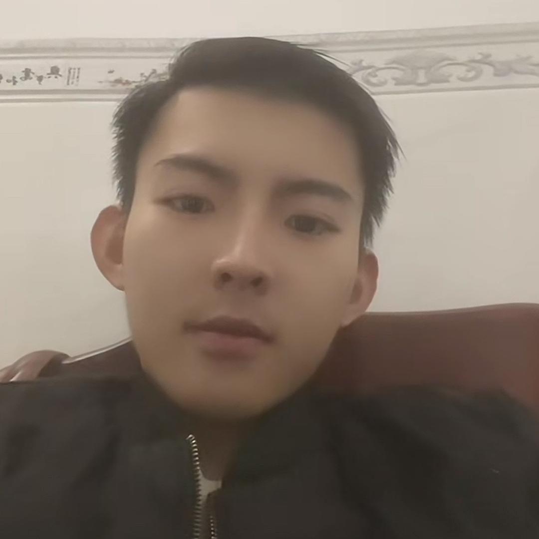 00后小伙子