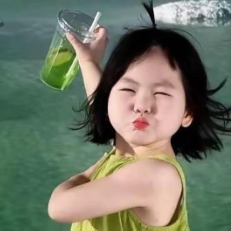 李李-