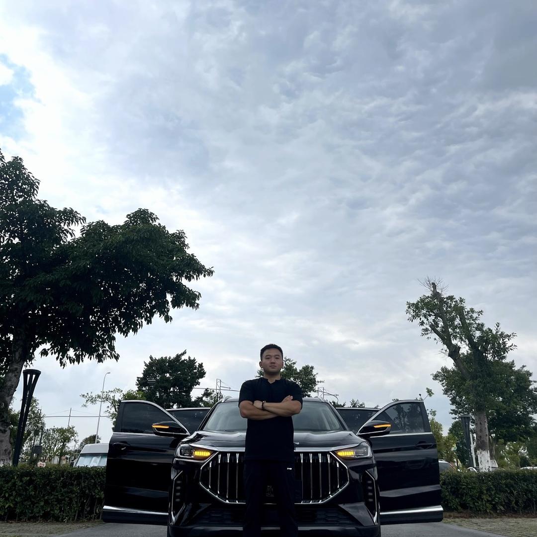 成都小何二手车
