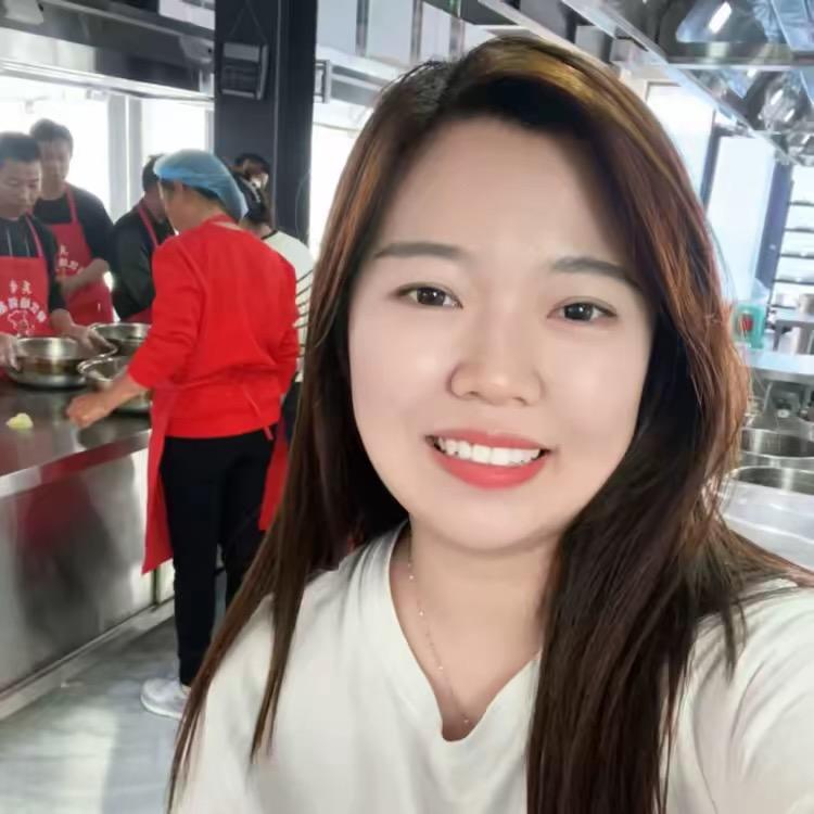 郭小妹卤味摆摊