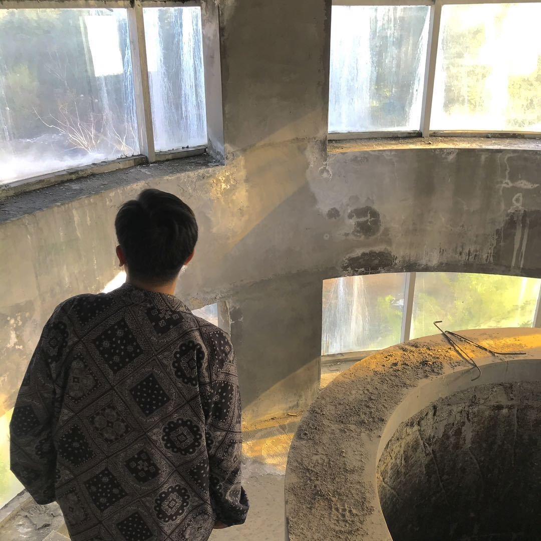 江.