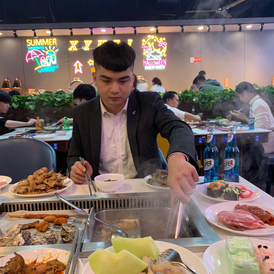 钟锦鲤（努力中）