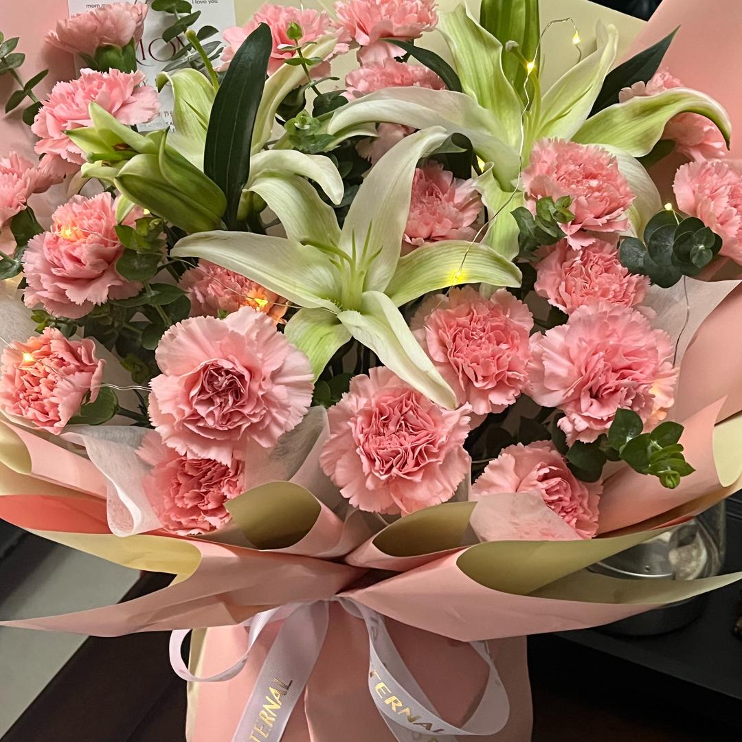 四月梅花