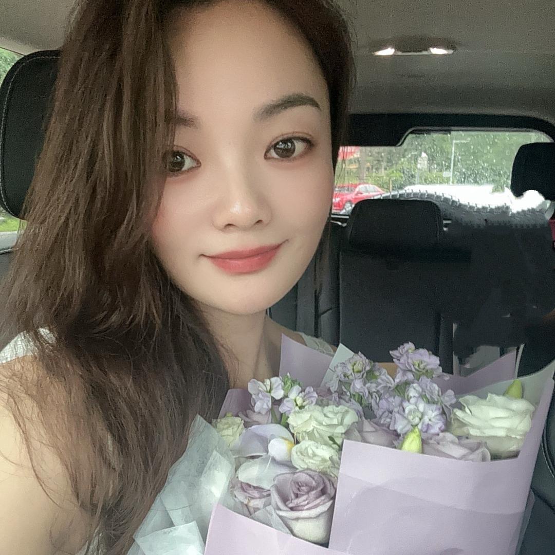小洁.