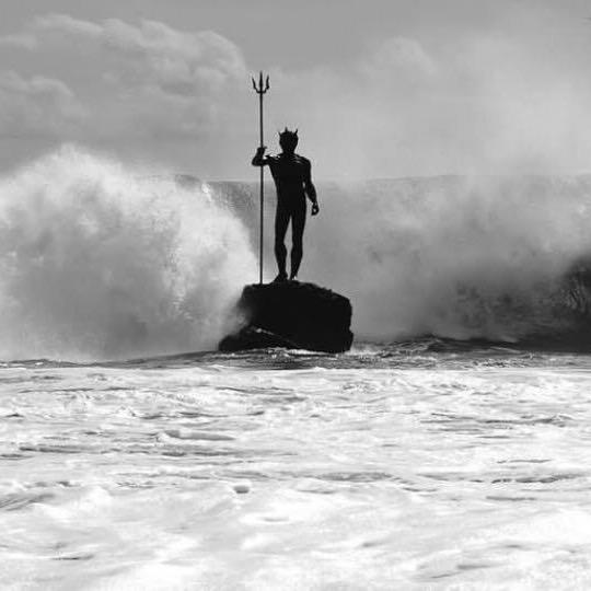 不是波塞冬是菠菜东