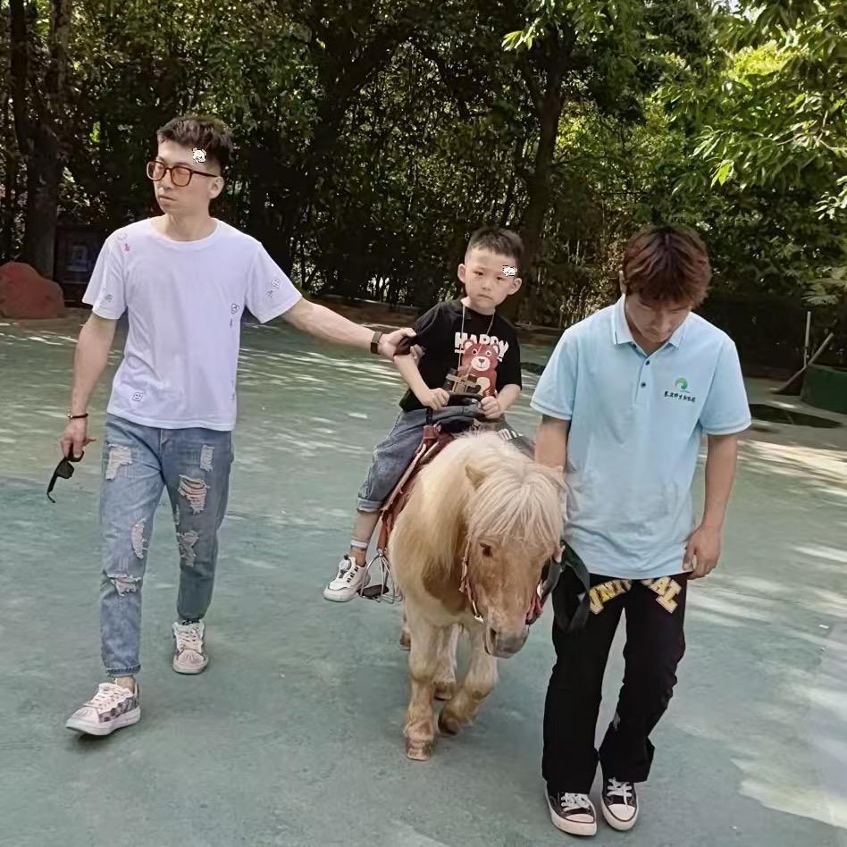 小张  不例外