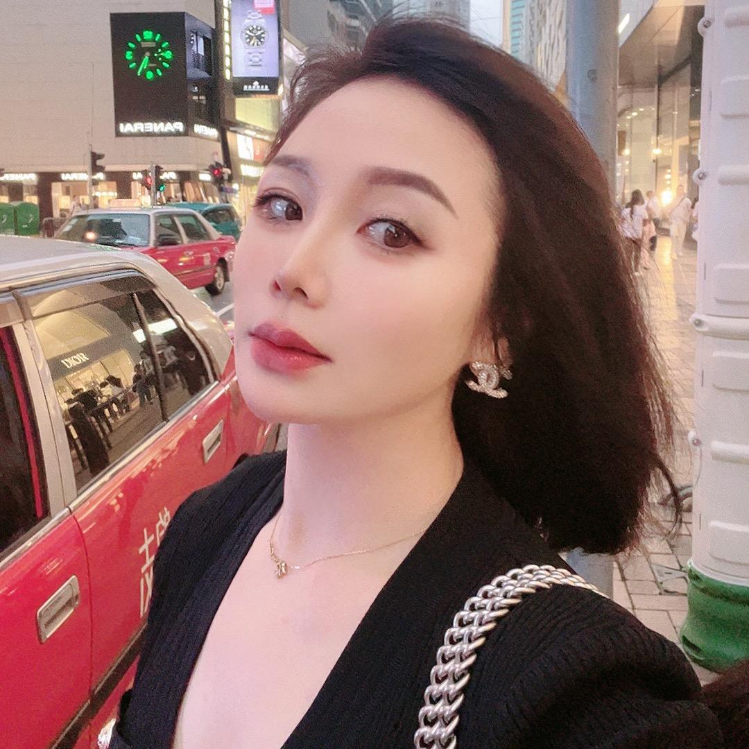 Tian Mi   天秤女