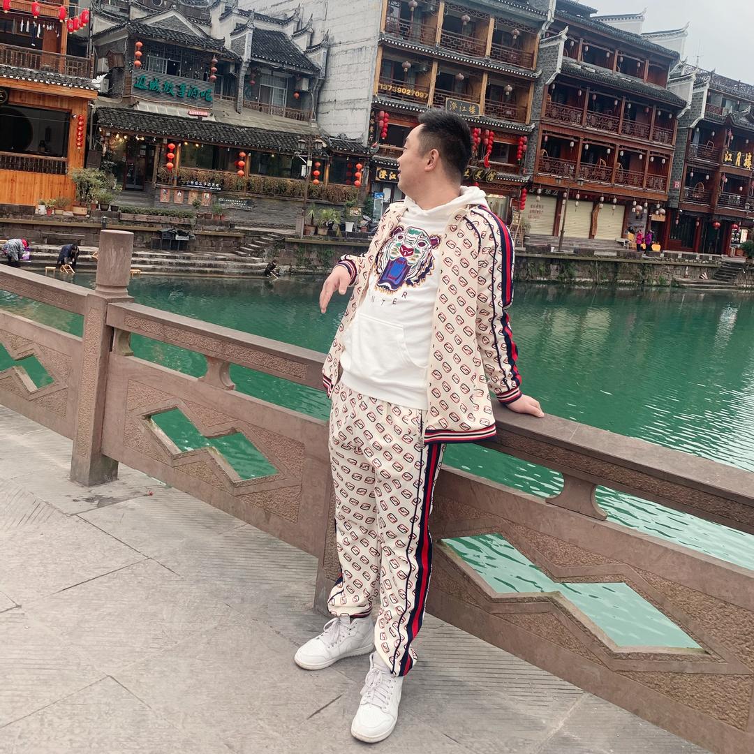 嘉兴易口价汽车销售有限公司