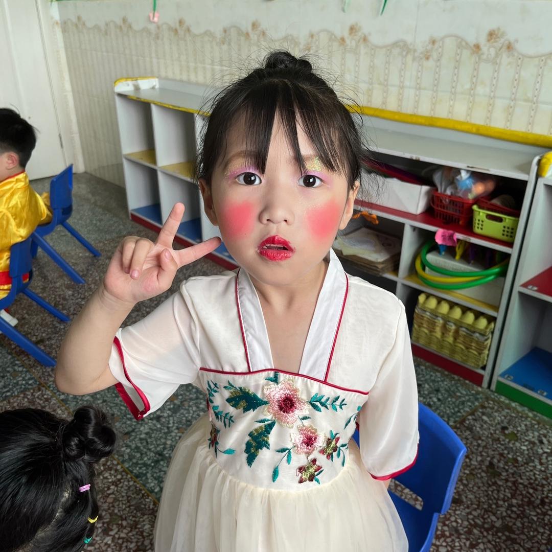 可爱妹子