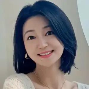 淡然一笑