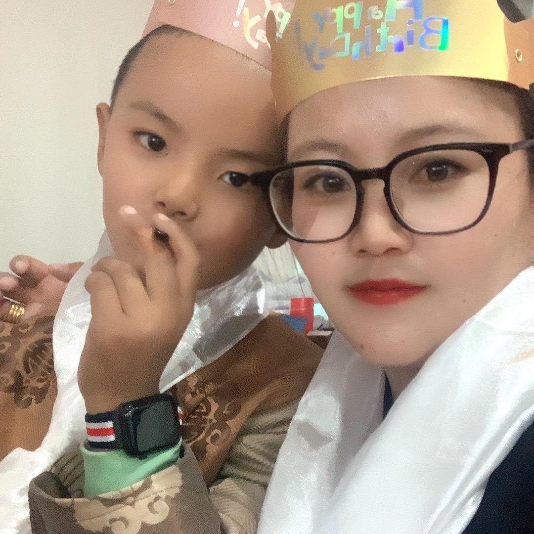 格桑❤️曲珍👨‍👩‍👧‍👧