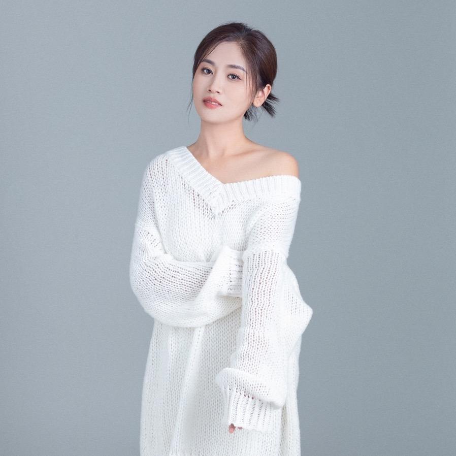 小能能（百年红婚庆）