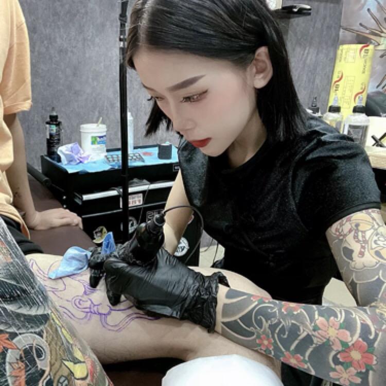 海口龙华扎妹妹信息咨询工作室