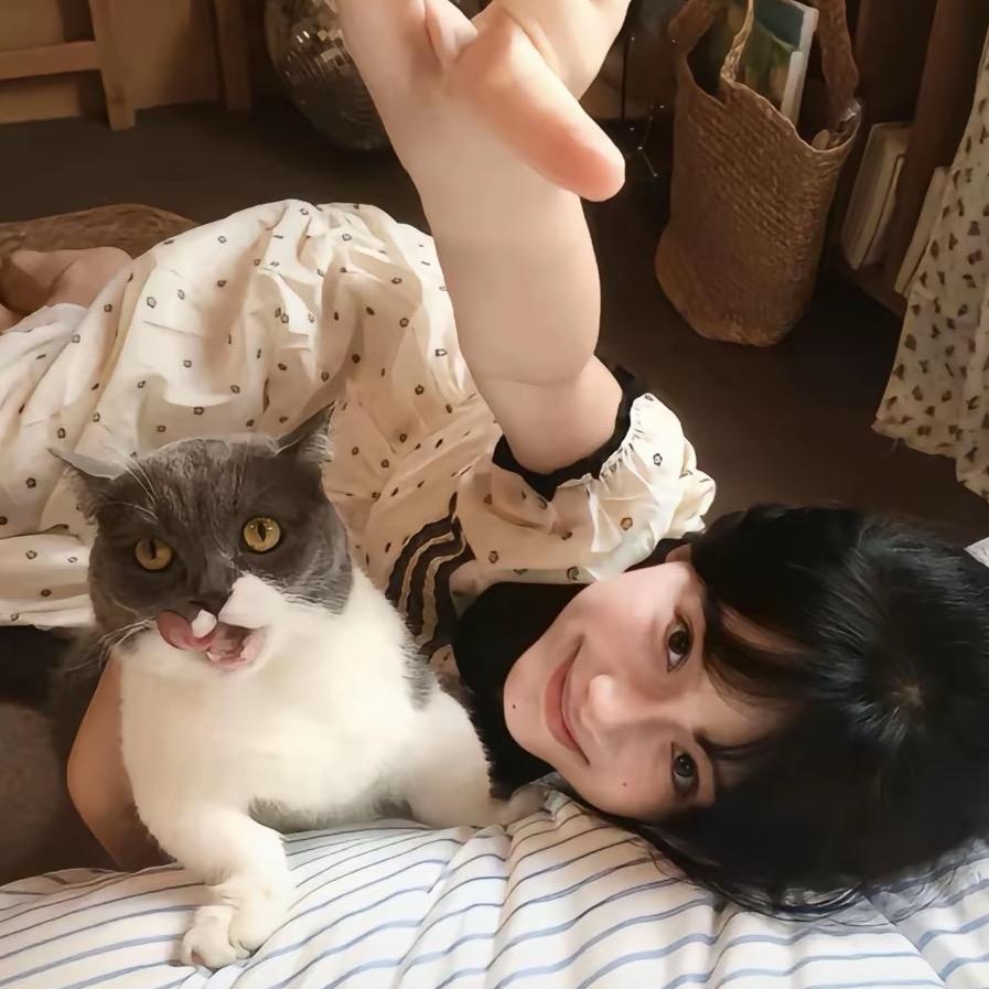 Lu.