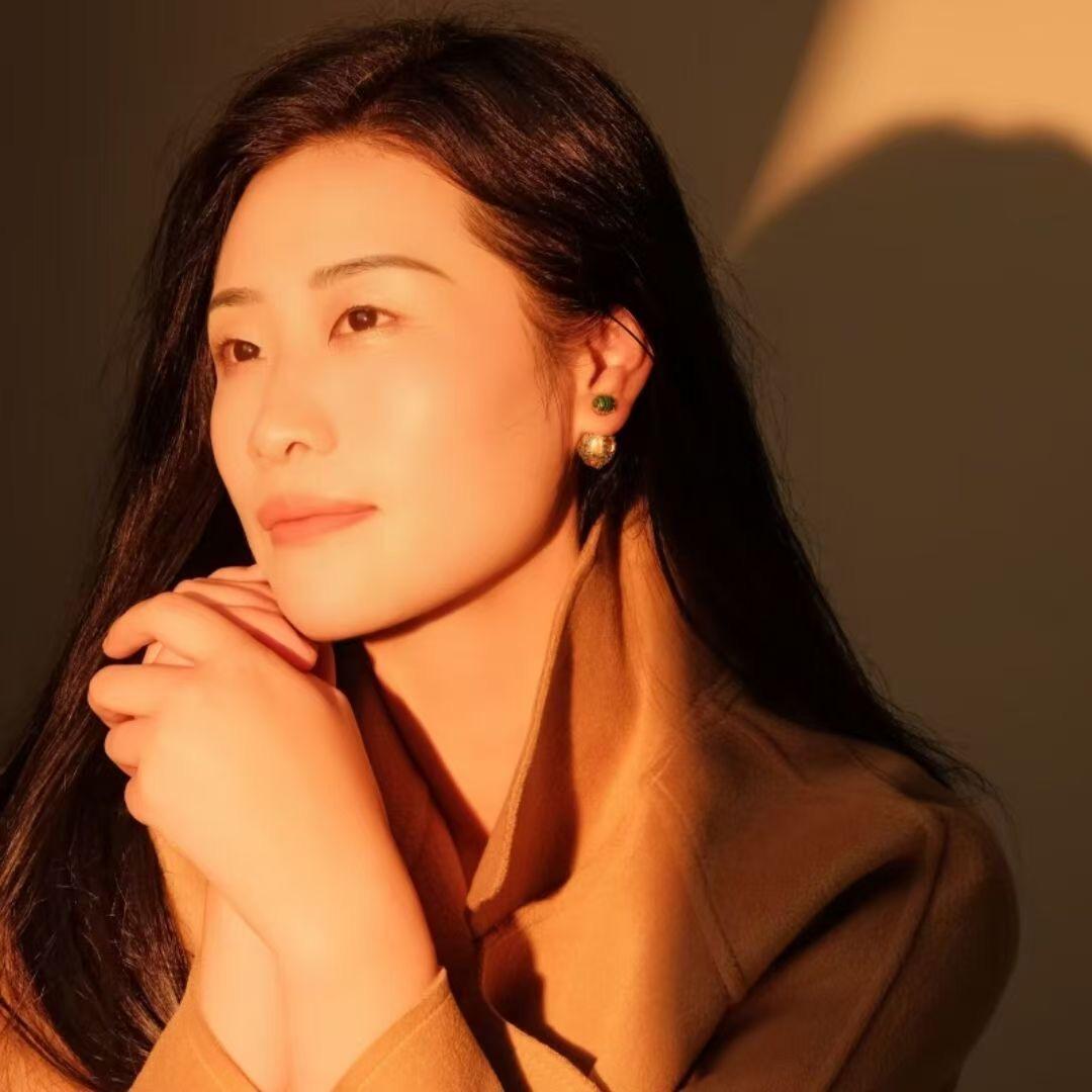 董董·女性成长