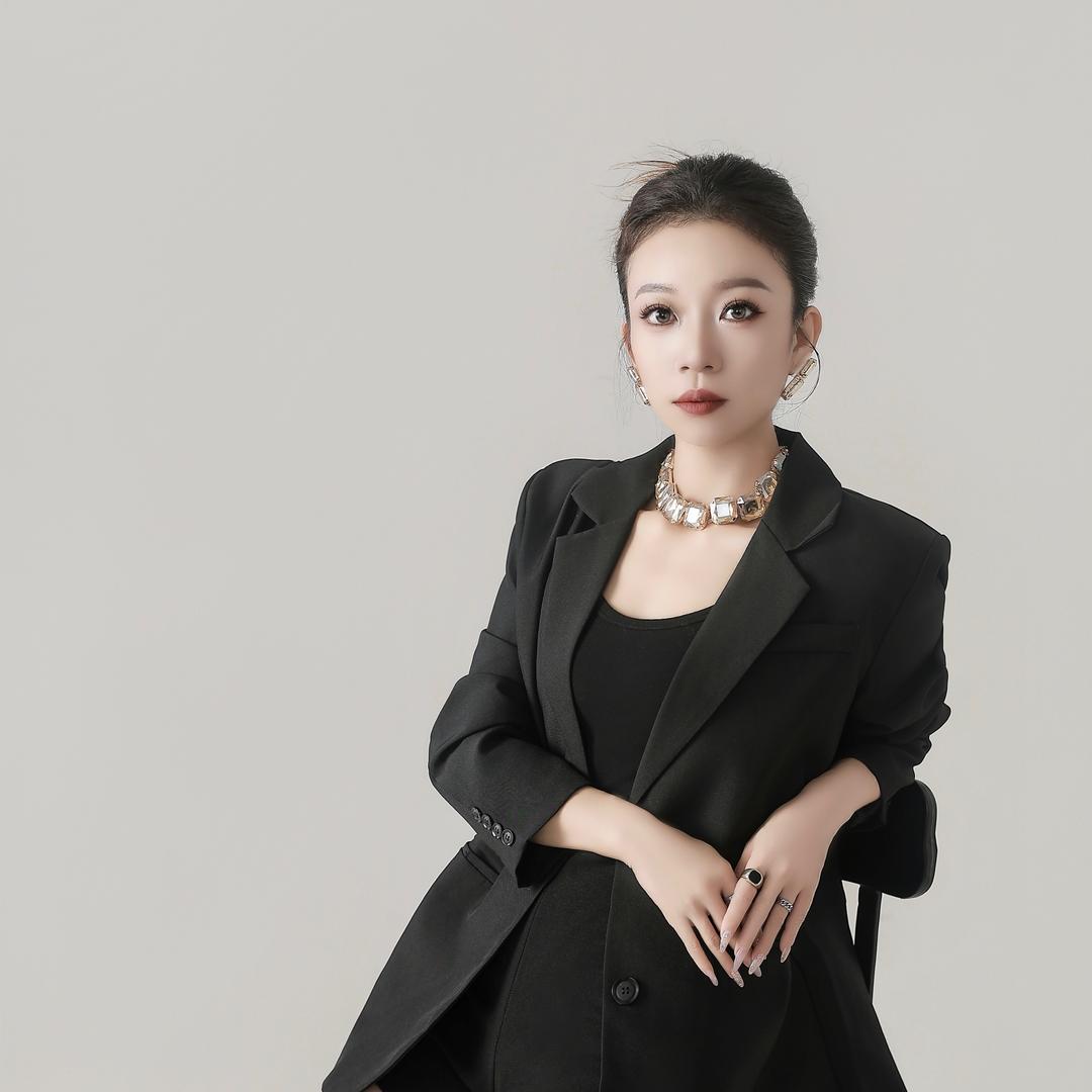 苏苏教美甲
