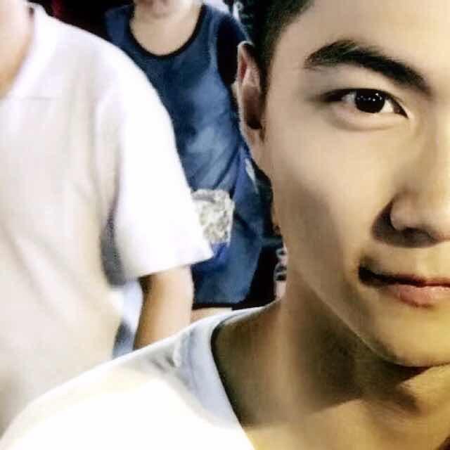 不白