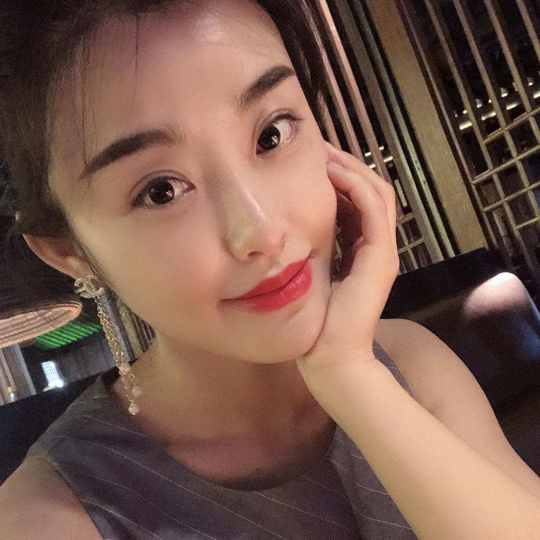 暖暖🌞努力的活着