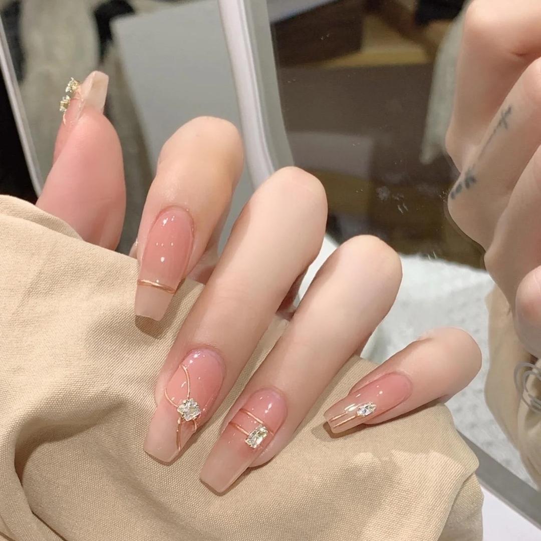 世纪花园楠楠美睫美甲