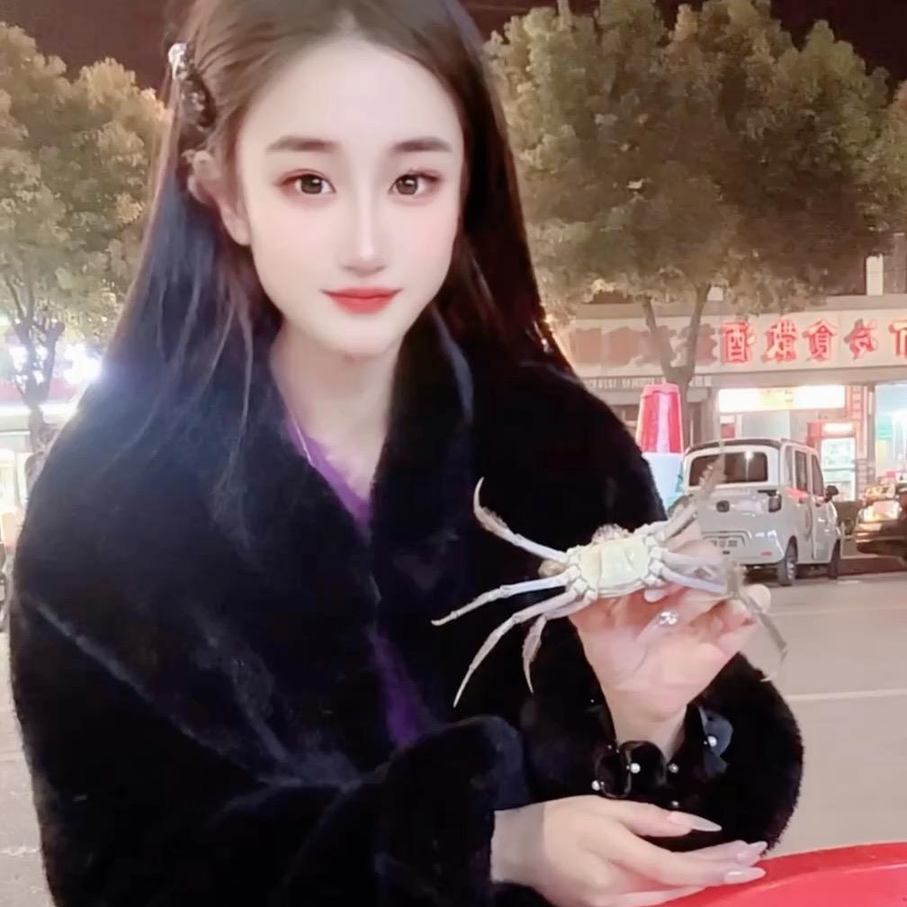 悦来鲜海鲜店的老板娘